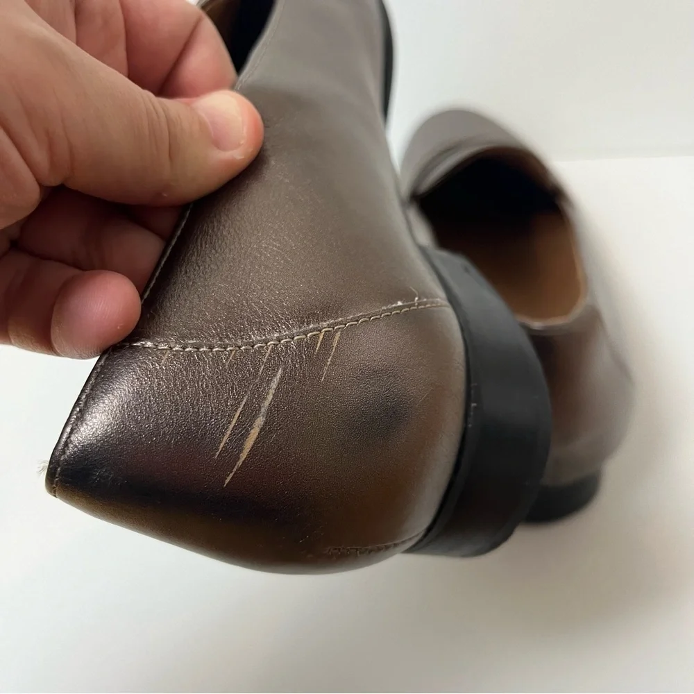 Unstructured by Clarks Pewter Gold Heeled Loafers‎ 9.5